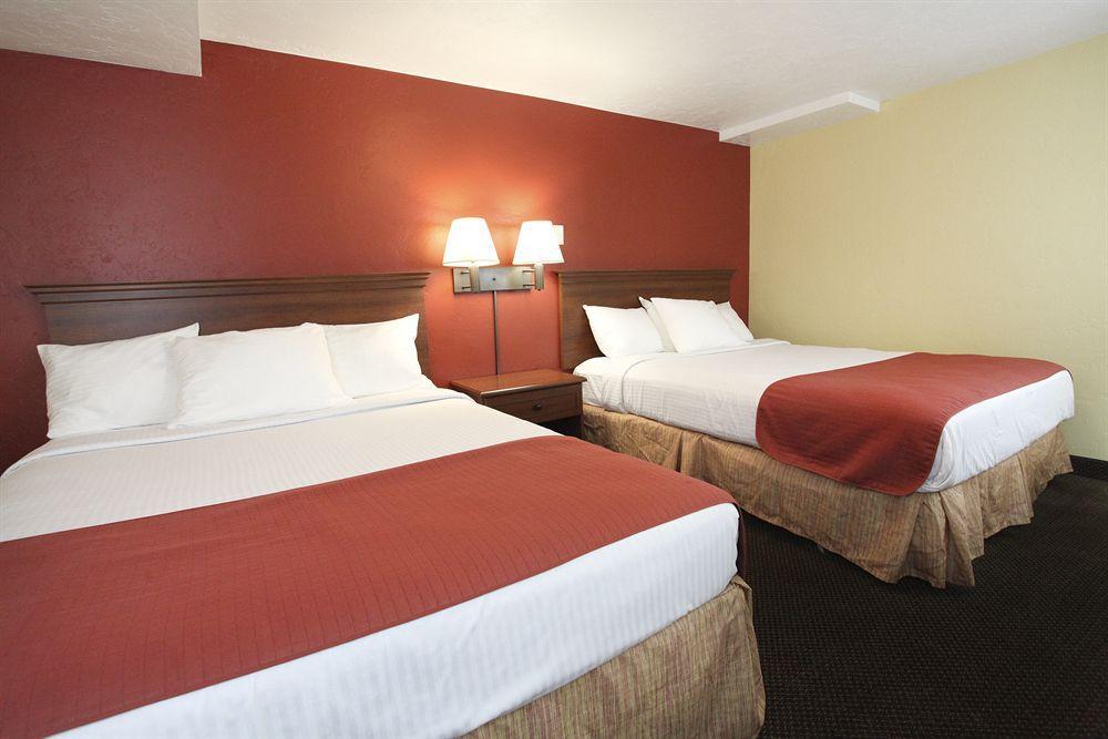 Baymont By Wyndham Cedar City Extérieur photo