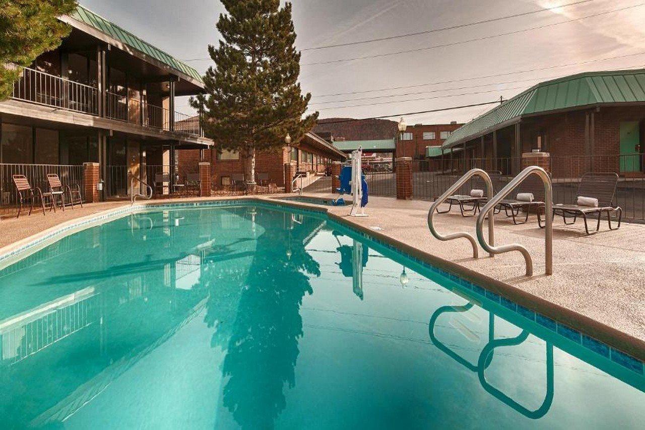 Baymont By Wyndham Cedar City Extérieur photo