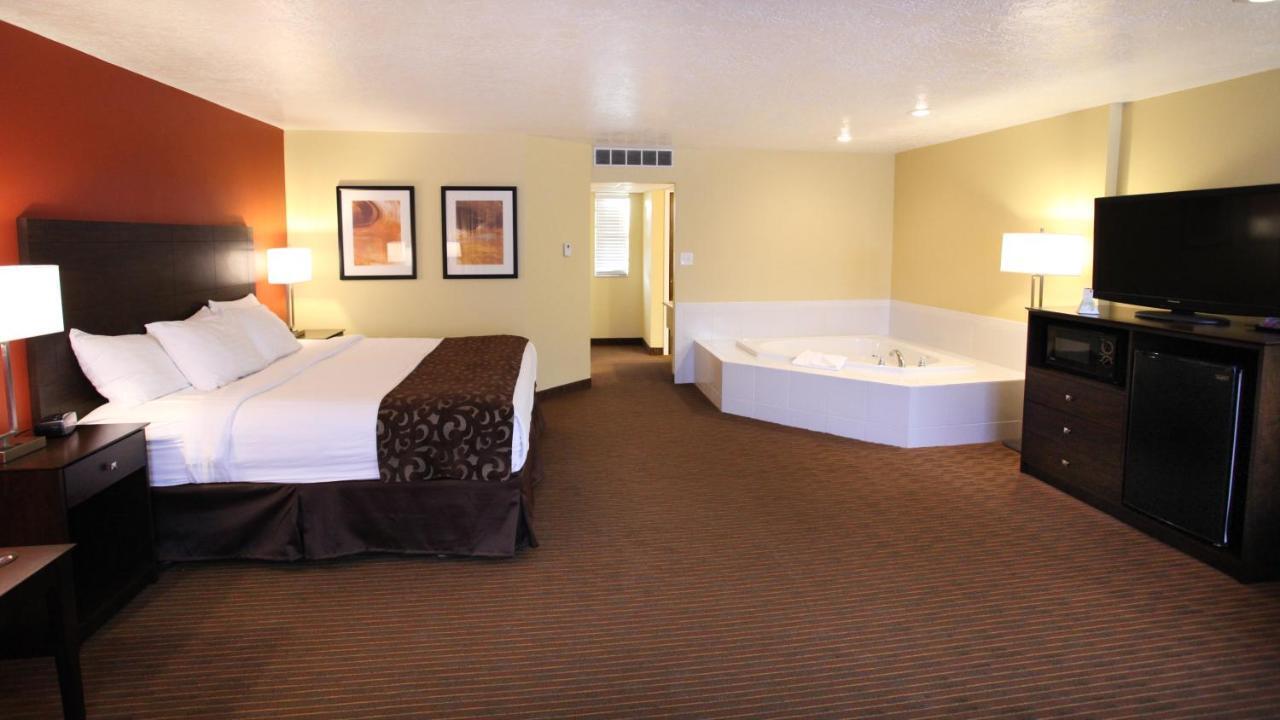 Baymont By Wyndham Cedar City Extérieur photo